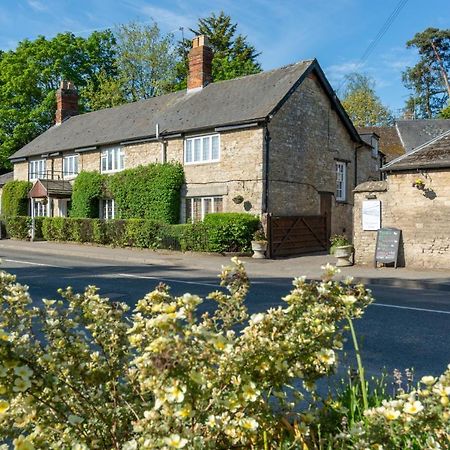 Jersey Arms Hotel Bicester Bagian luar foto