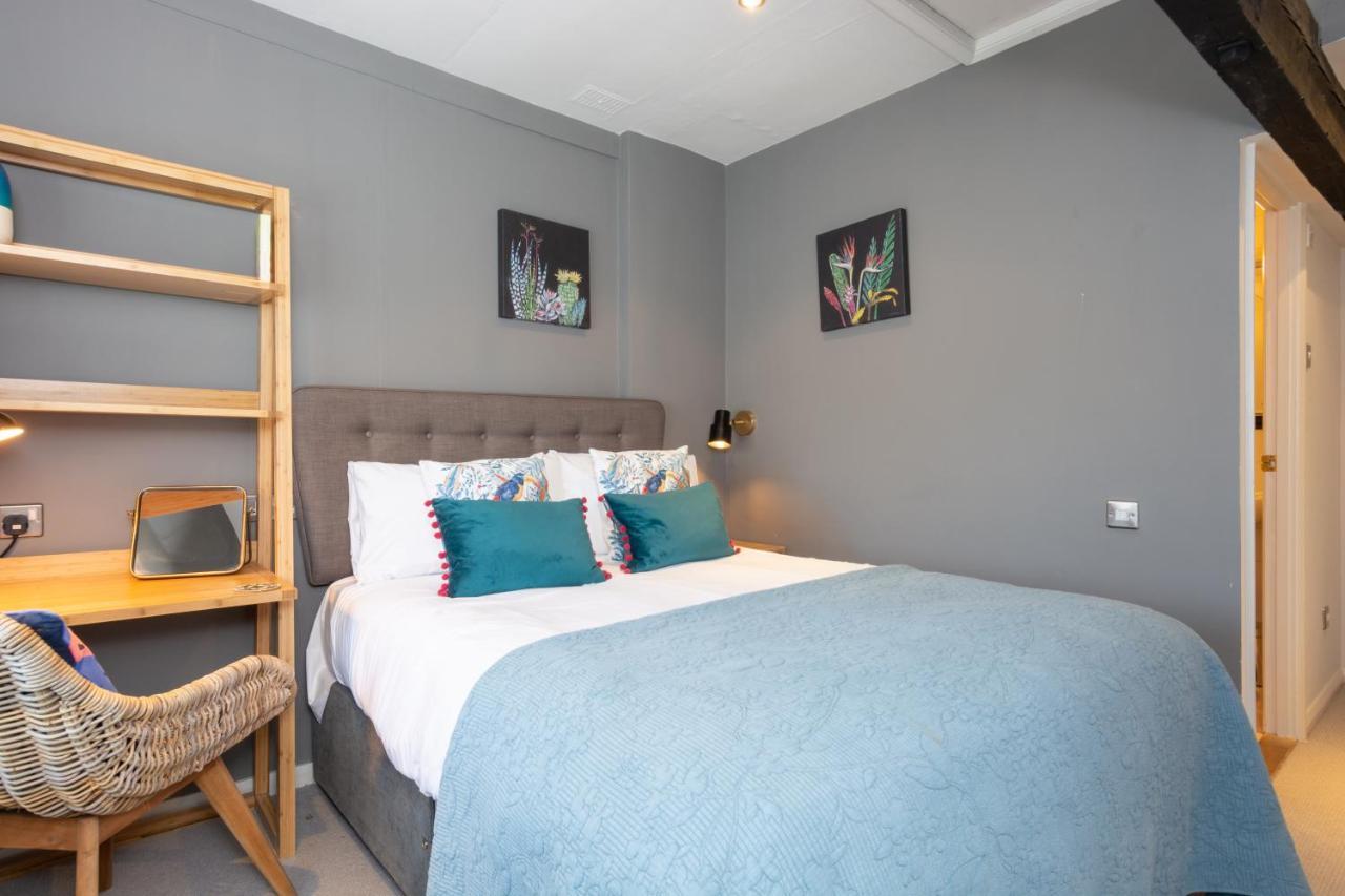 Jersey Arms Hotel Bicester Bagian luar foto