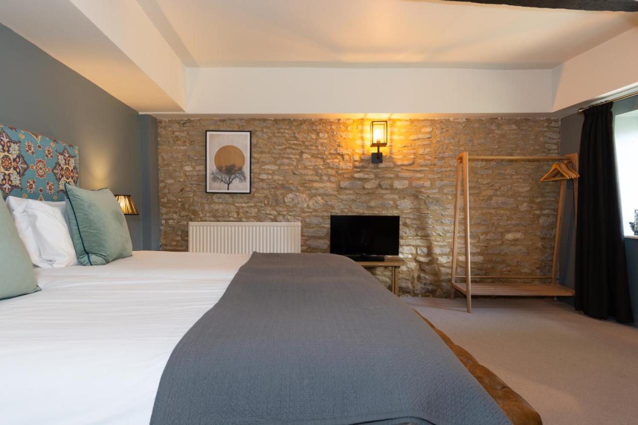 Jersey Arms Hotel Bicester Bagian luar foto
