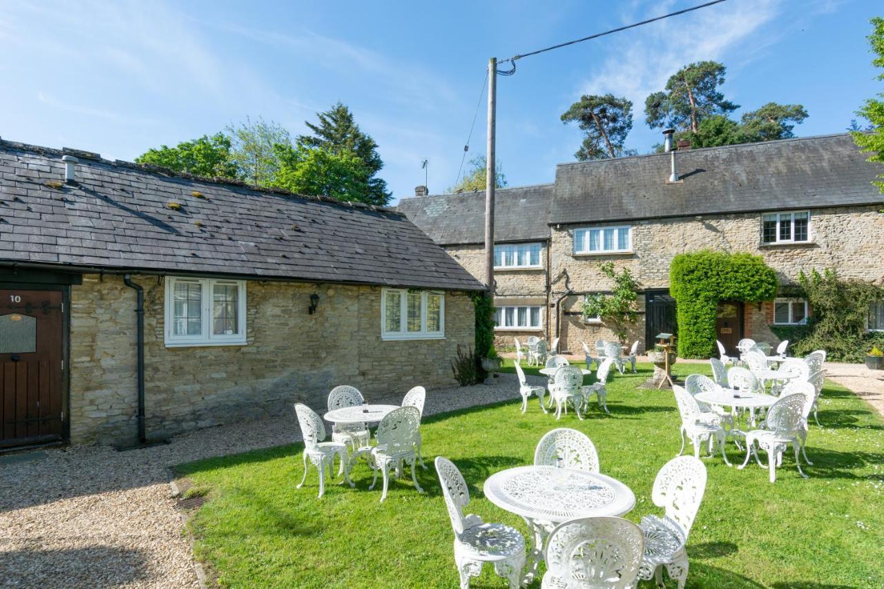 Jersey Arms Hotel Bicester Bagian luar foto