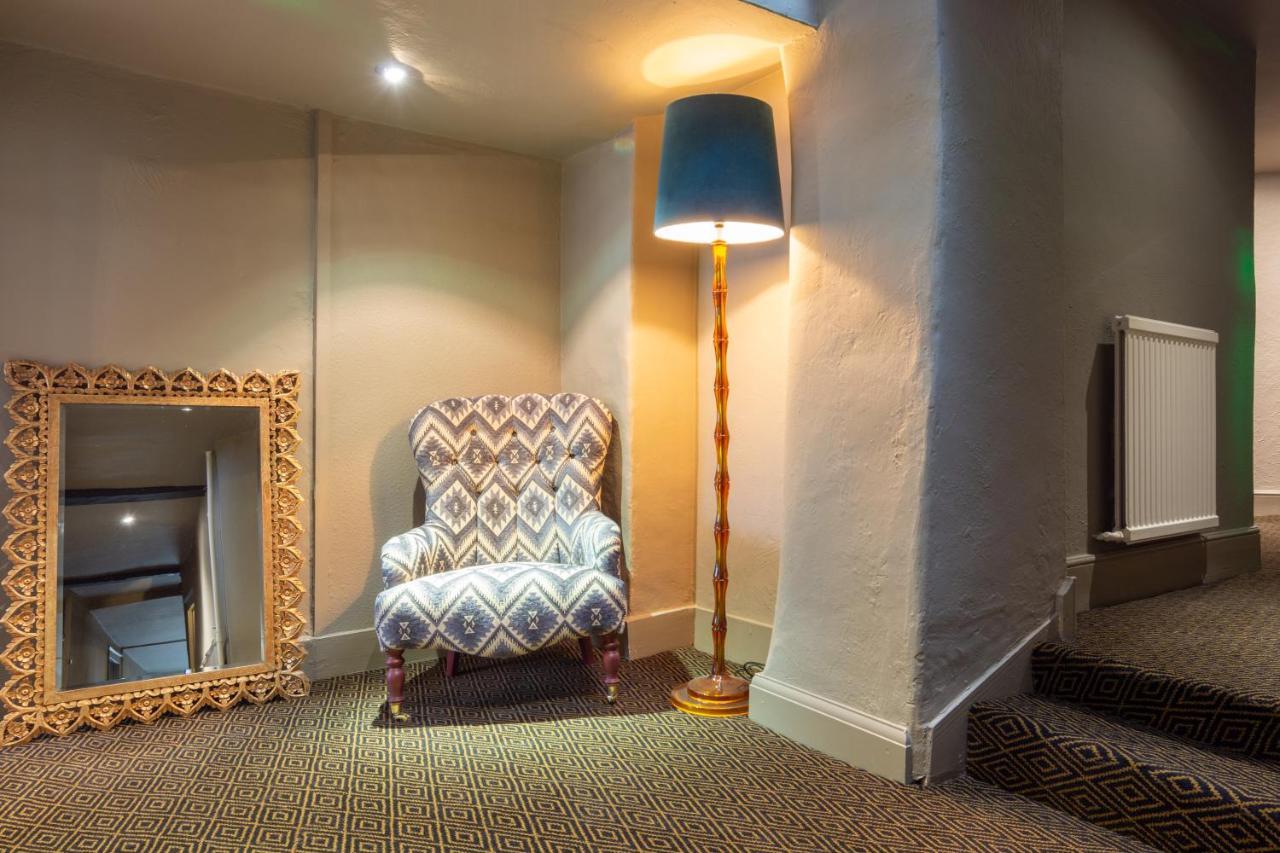 Jersey Arms Hotel Bicester Bagian luar foto